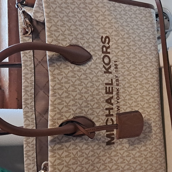 Michael Kors Handbag/Tote/ Mirella/ Medium - Picture 3 of 4